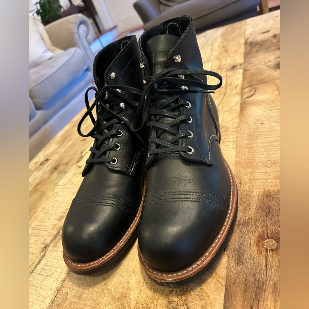 Red Wing Black Iron Ranger 8084 Sz 10.5